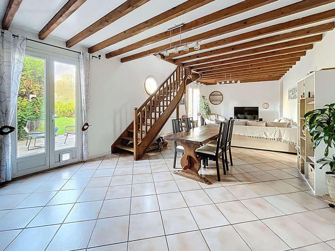 Maison à SANTENY
