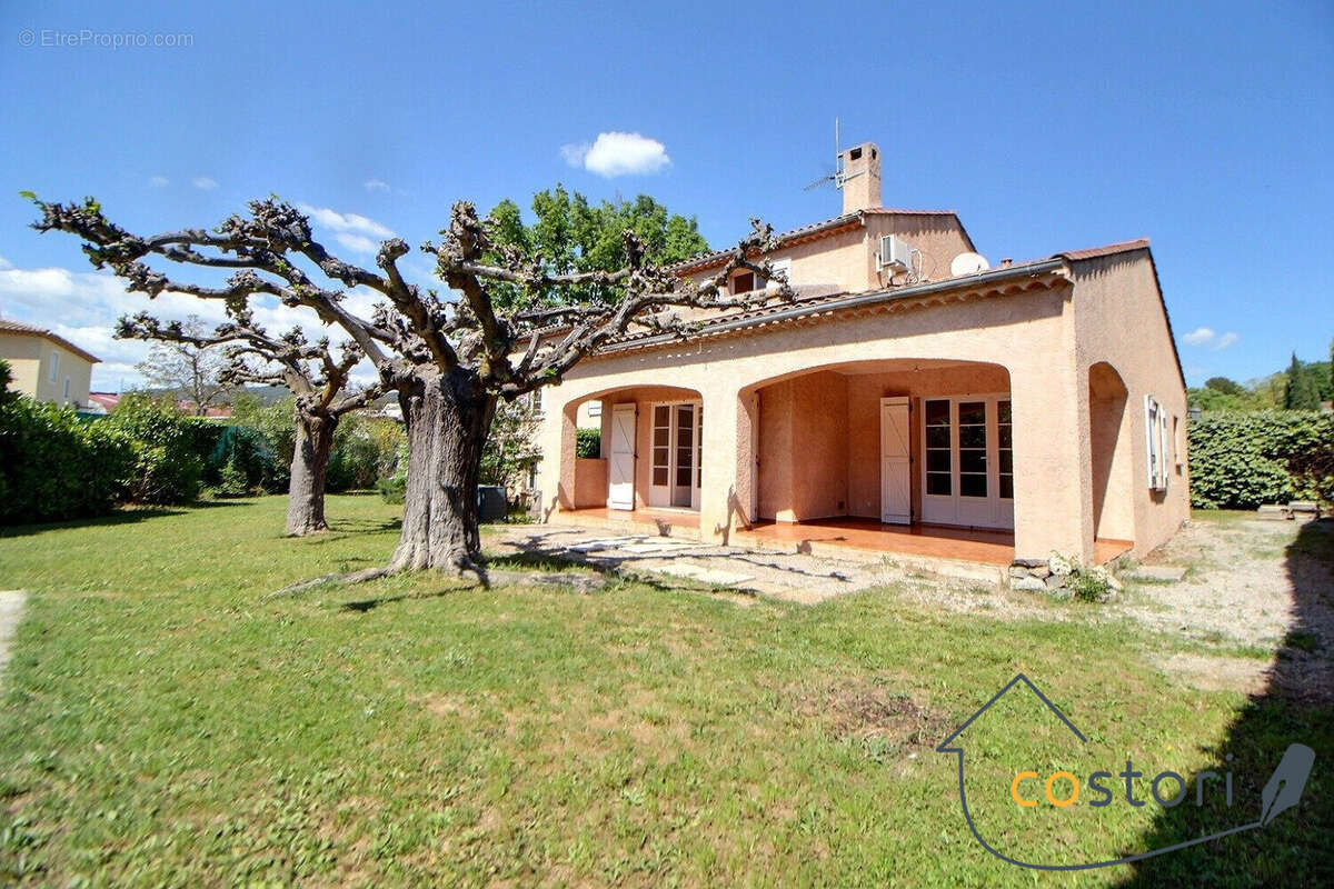Maison à DRAGUIGNAN