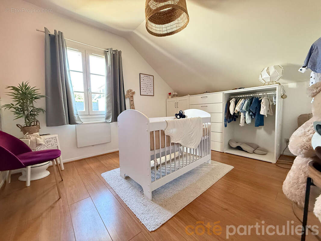 Exclusif - Maison de plain pied avec jardin - photo 9