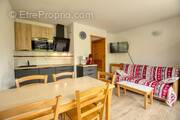 Appartement à MORILLON