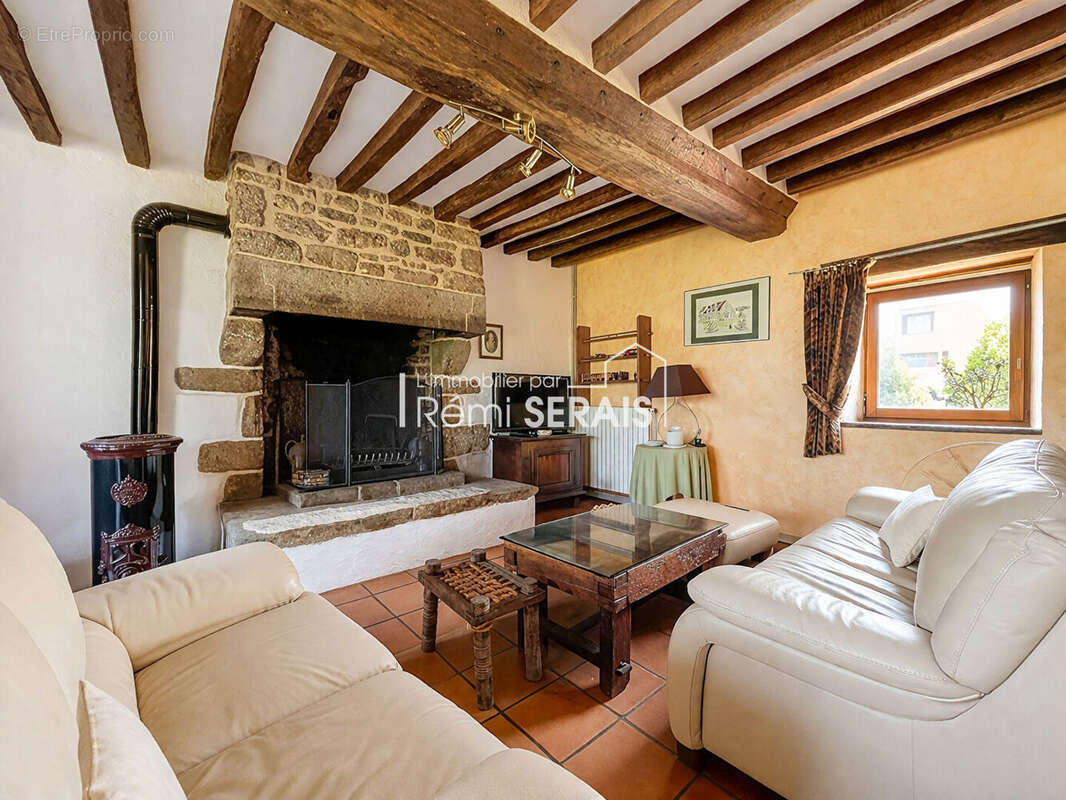 Maison à MAGNY-LE-DESERT