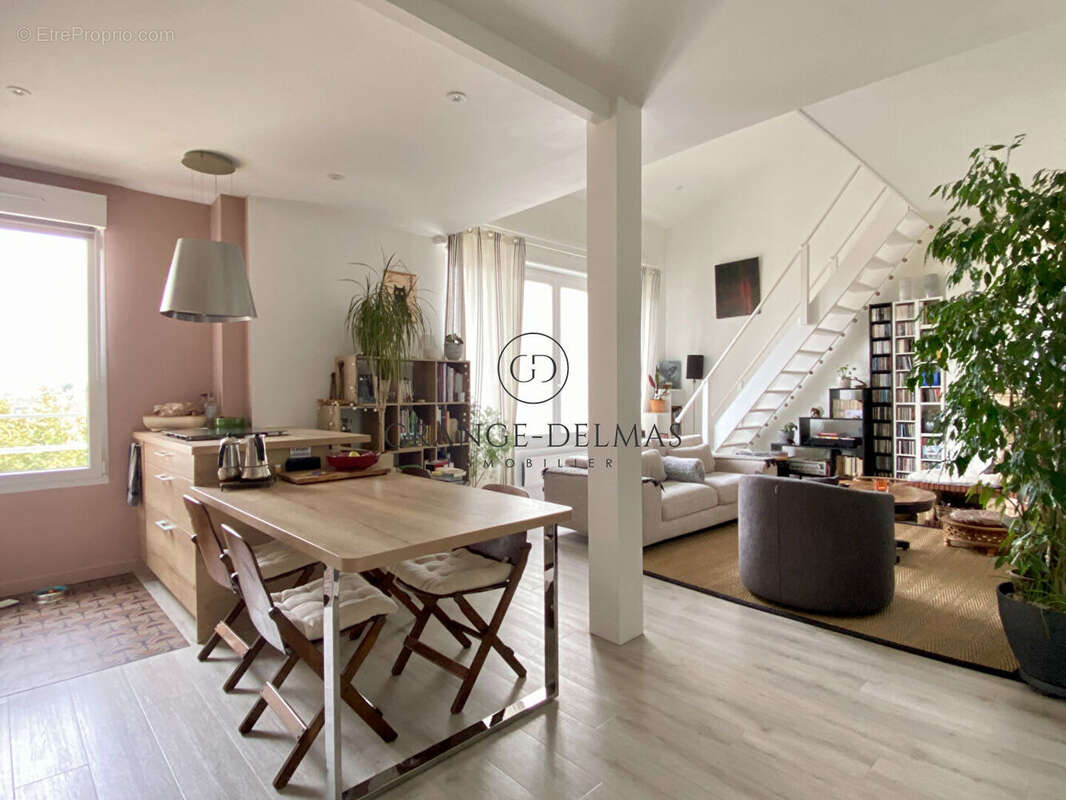 Appartement à BORDEAUX