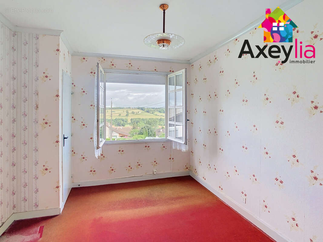 A vendre - a 5 min de charlieu - maison 4 ch avec garage et terrain - photo 12