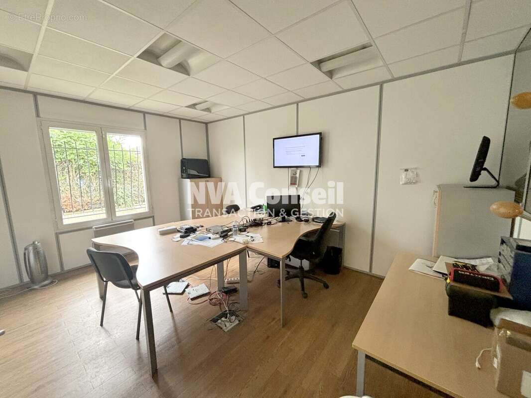 Commerce à SAINT-LEU-LA-FORET