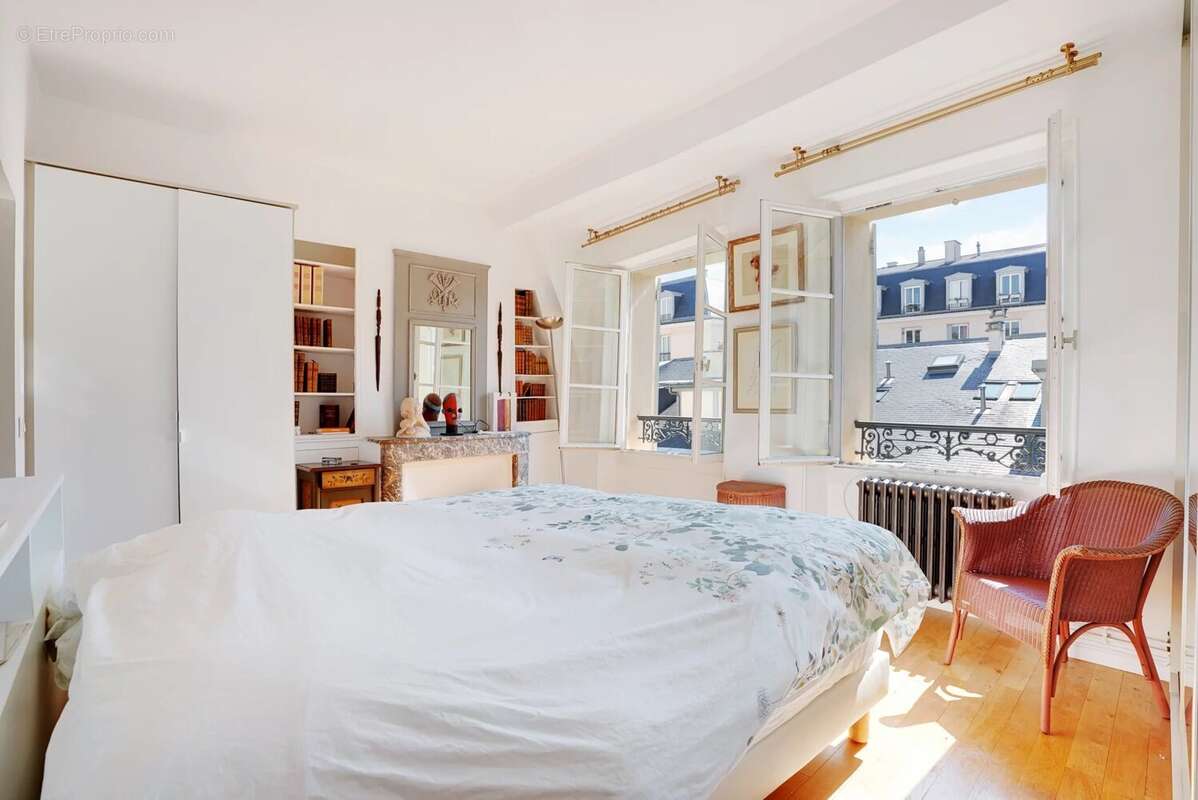 Appartement à VERSAILLES