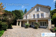 Maison à MILON-LA-CHAPELLE