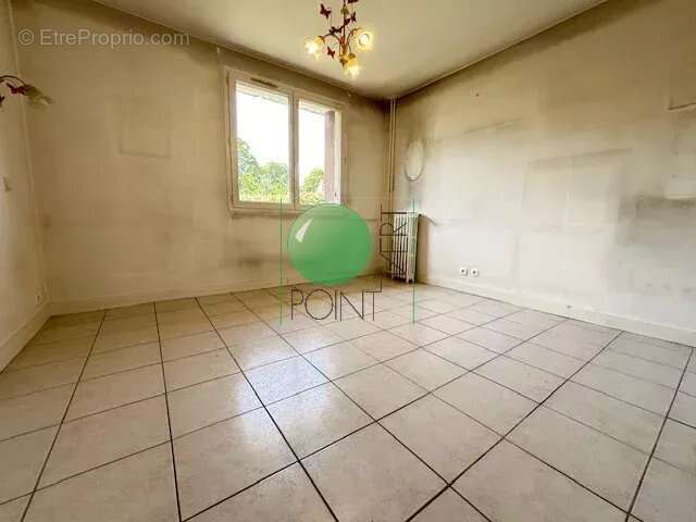 Appartement à LA FERTE-ALAIS