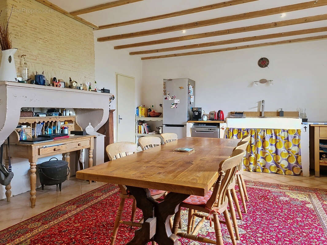 Maison à SAINTE-RADEGONDE