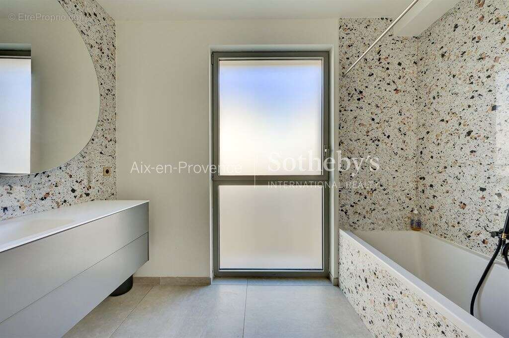Appartement à AIX-EN-PROVENCE