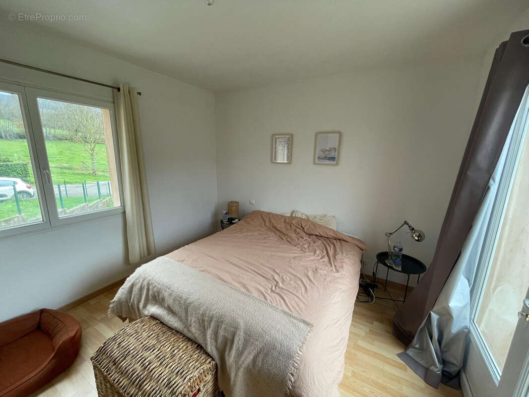 Maison à SAUVETERRE