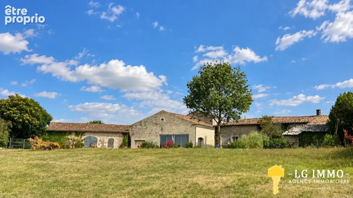 Vue magnifique sur l’estuaire pour cette authentique propriété viticole et ses grandes dépendances en pierres - photo 36