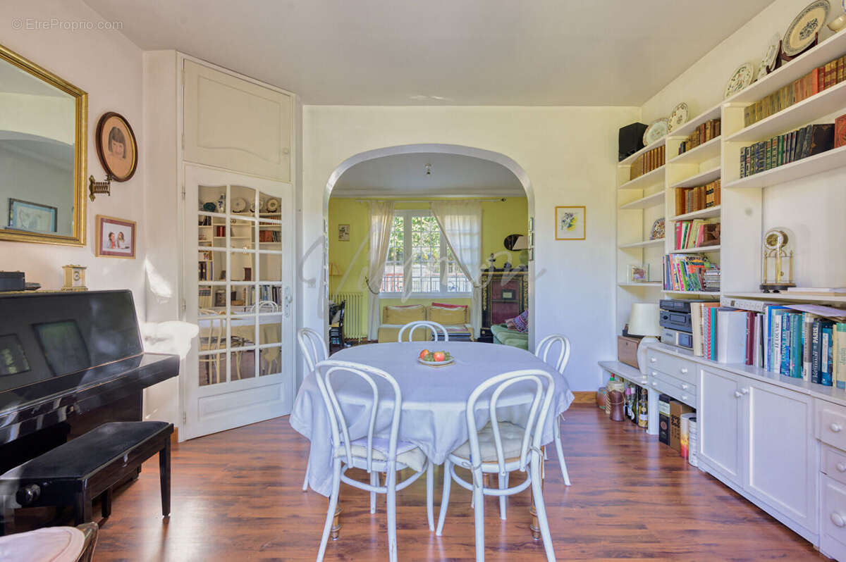 Maison à CONFLANS-SAINTE-HONORINE