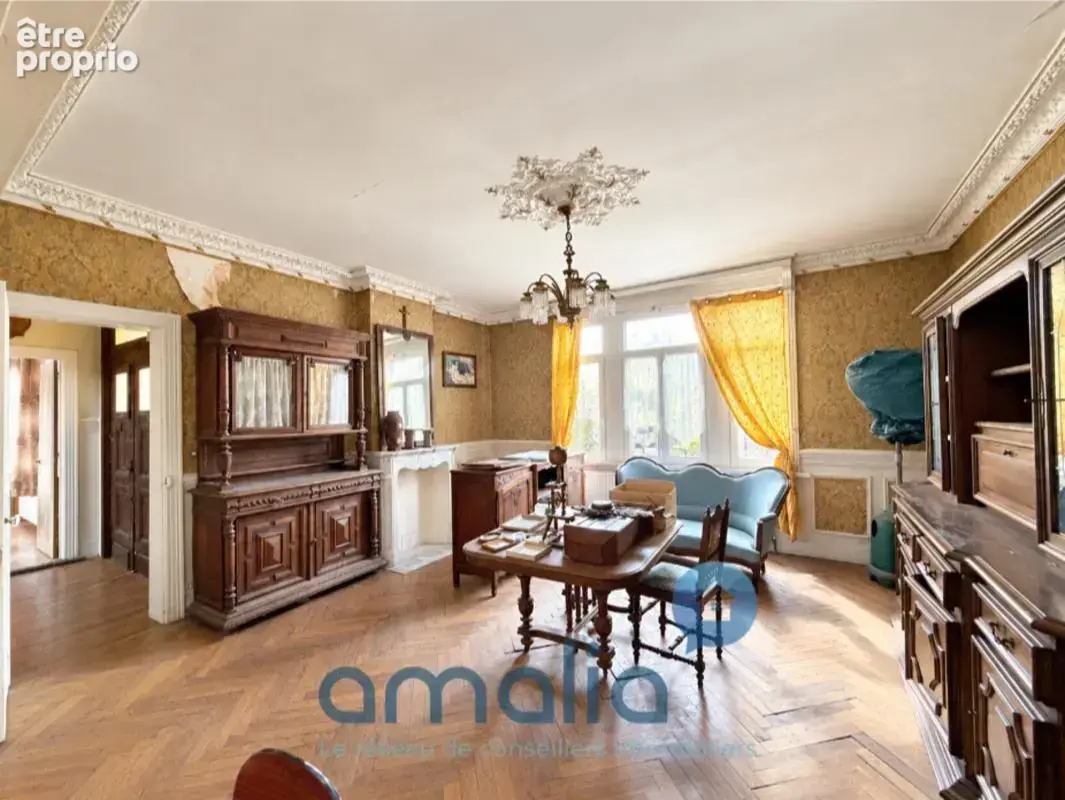 Maison de maître – 7 pièces, 4 chambres, grand jardin et beau potentiel - photo 3
