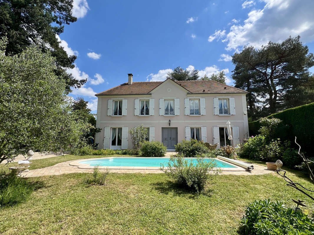 Maison à MONTFORT-L&#039;AMAURY