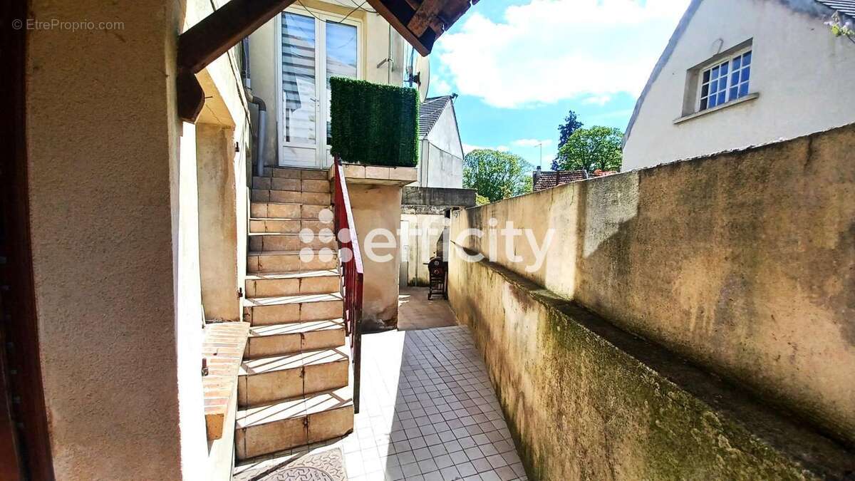 Maison à CORMEILLES-EN-VEXIN