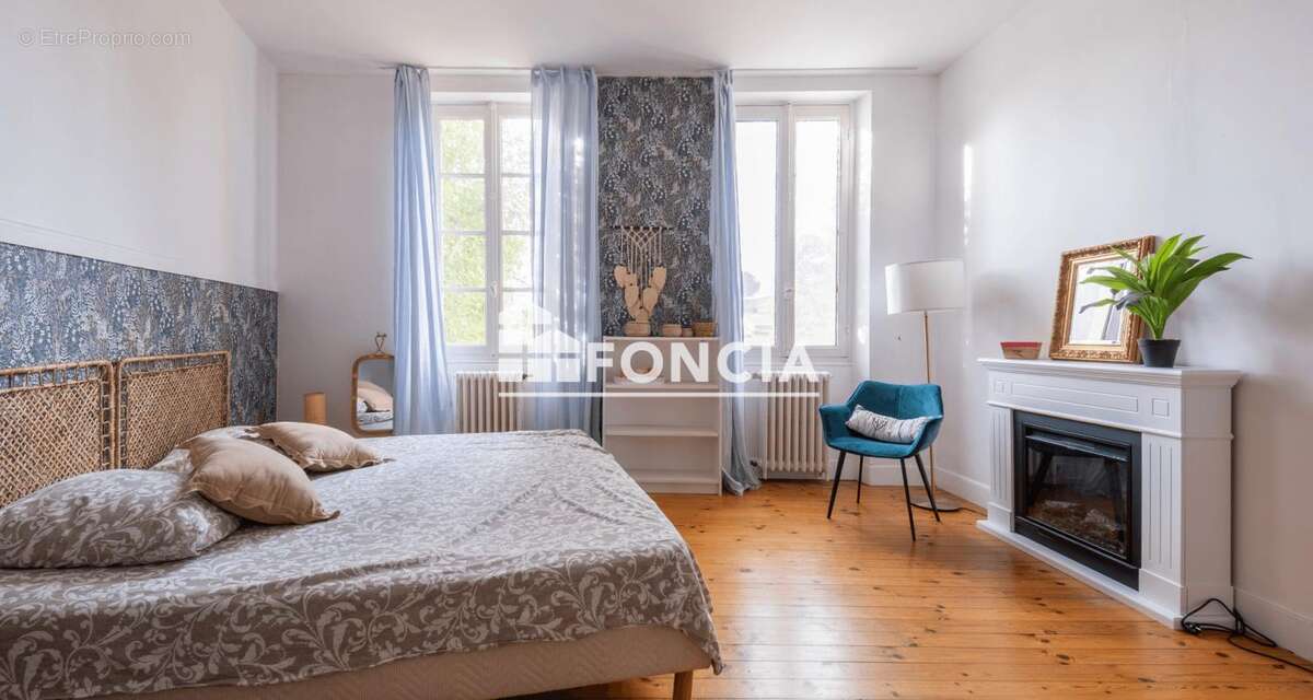 Maison à LEZAT-SUR-LEZE