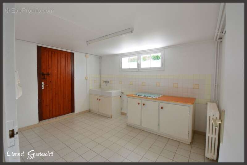 Maison à PINEUILH