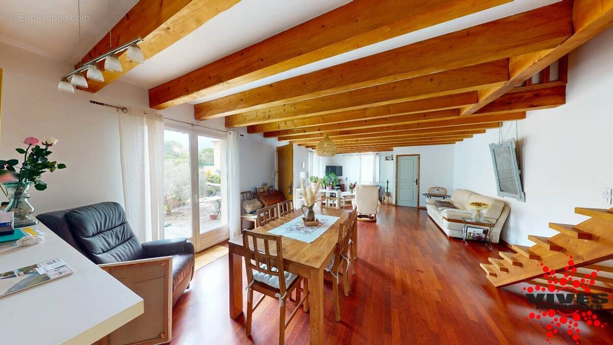 Maison à ESPONDEILHAN