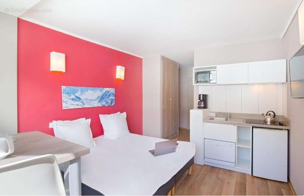 INVESTISSEMENT LOCATIF  ISOLA  Résidence de tourisme Sowell - New Chastillon - 6,71% de rentabilité - photo 3