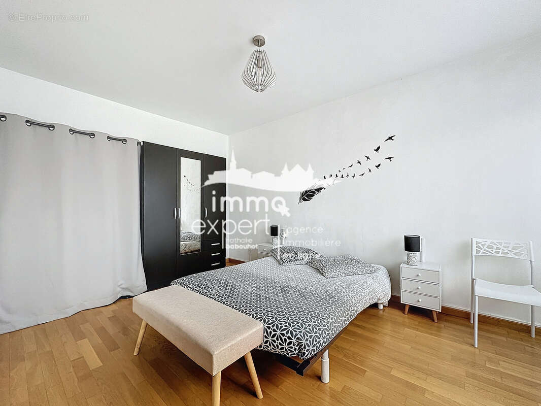 Appartement à MIRECOURT