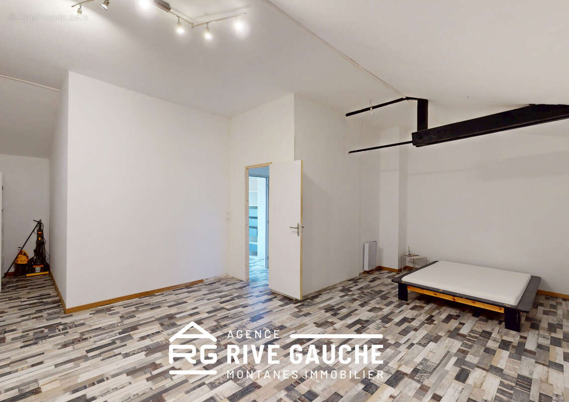 Maison à ROUSSILLON