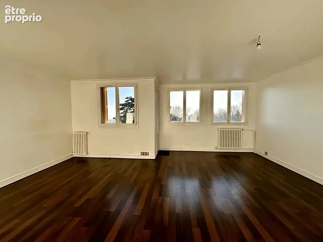 F4 en dernier étage avec vue sur Paris - photo 3