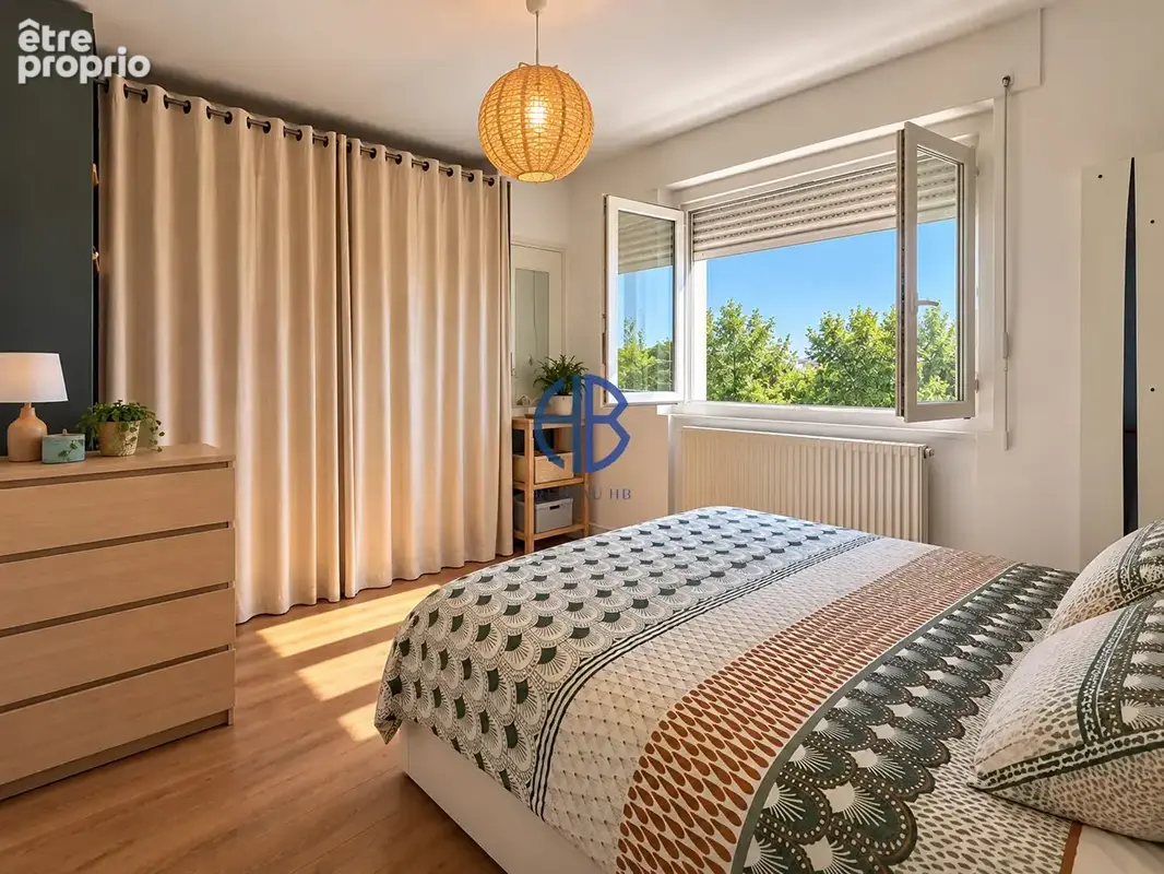 Appartement La Tour Du Pin 5 pièce(s) 105 m2 - photo 7