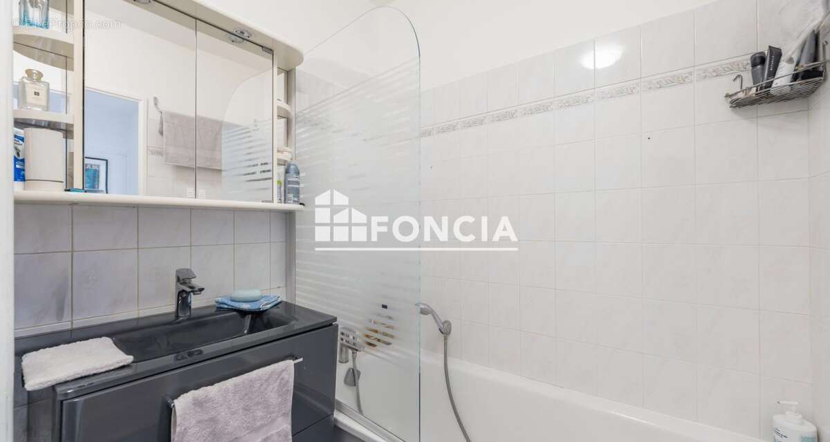 Appartement à FRESNES