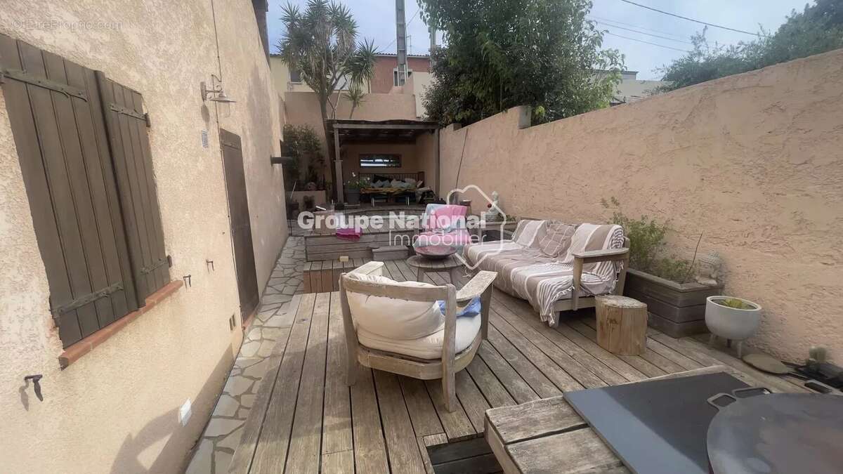 Appartement à SIX-FOURS-LES-PLAGES