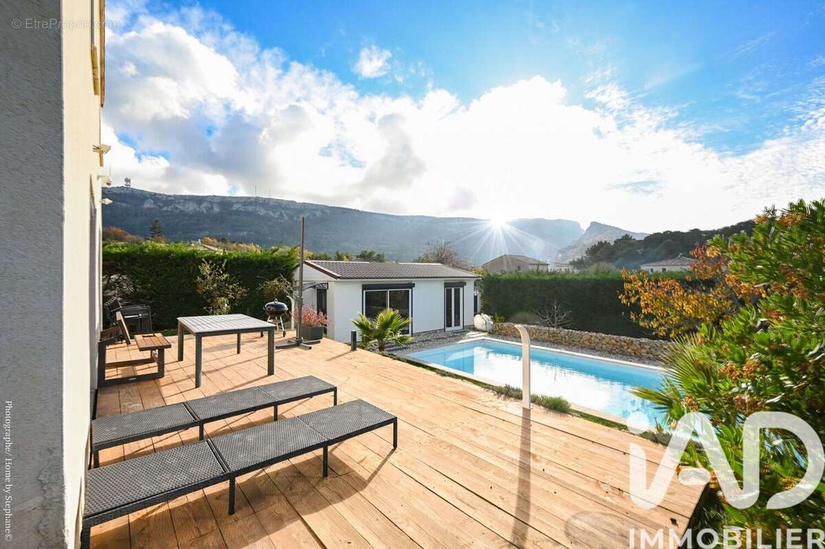 Photo 2 - Maison à PLAN-D'AUPS-SAINTE-BAUME
