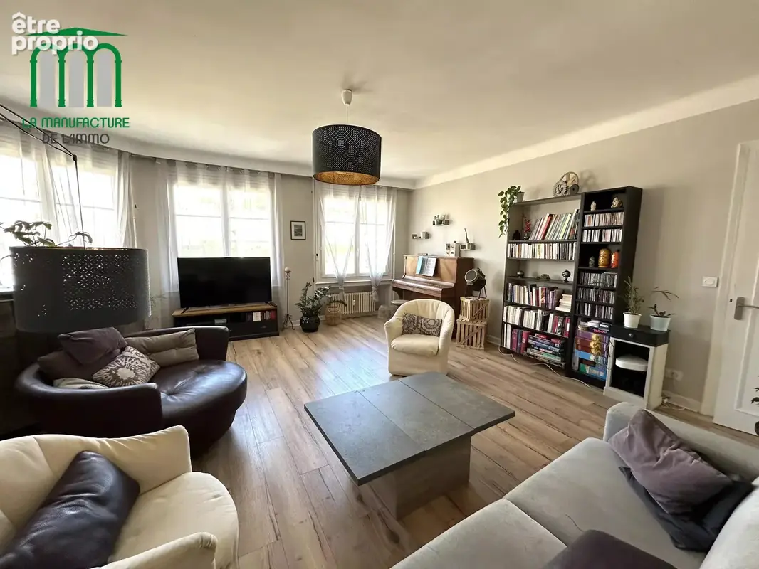 Appartement de type F6 de 140.14 m² - 4 chambres - 2 balcons - cave - normes PMR / Saint-etienne Anatole France - photo 19