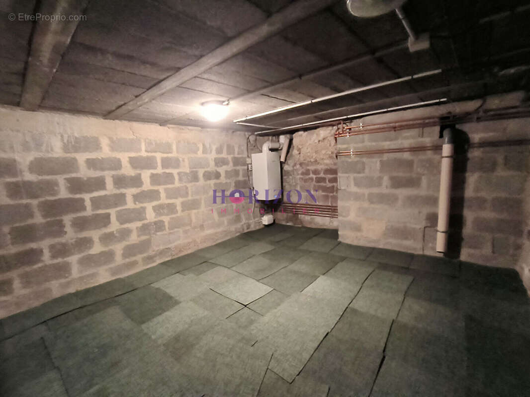 Commerce à BEAUMONT-SUR-OISE