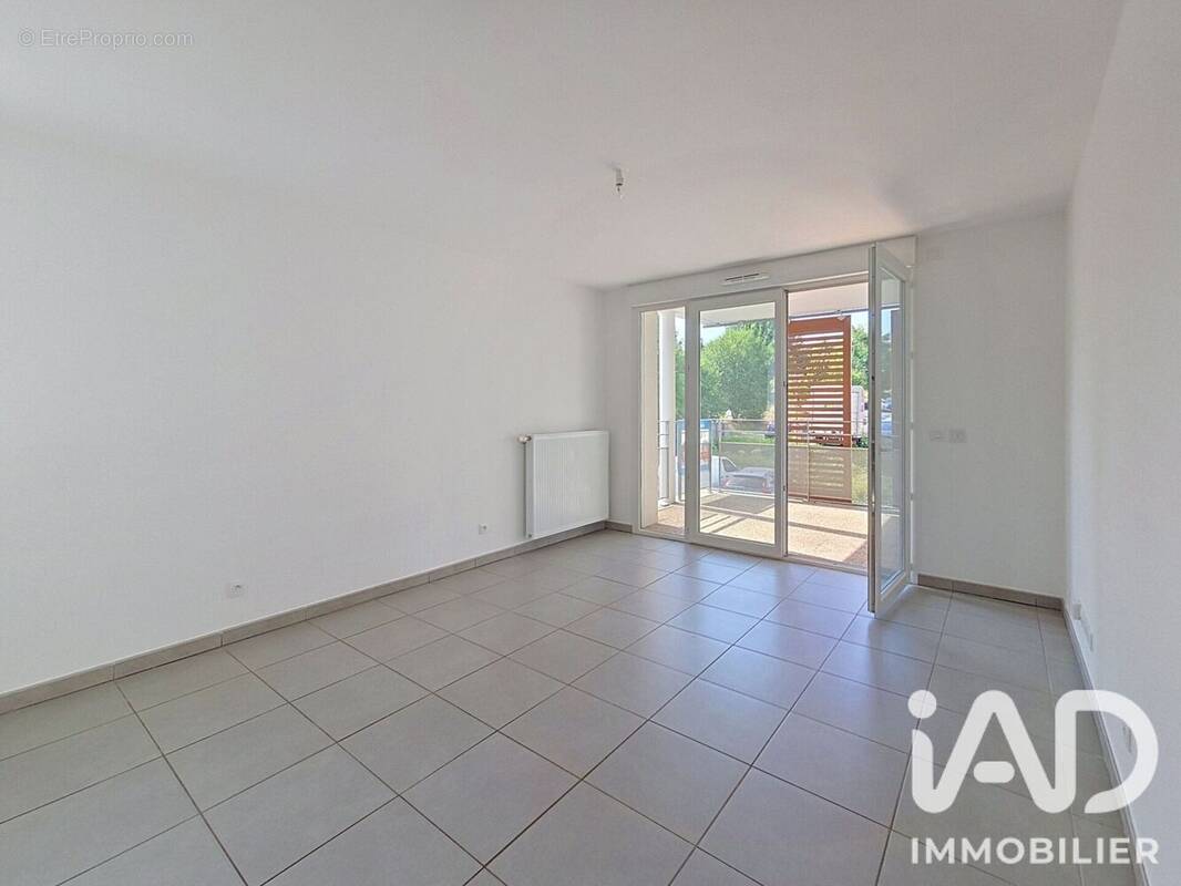 Photo 1 - Appartement à VIRY