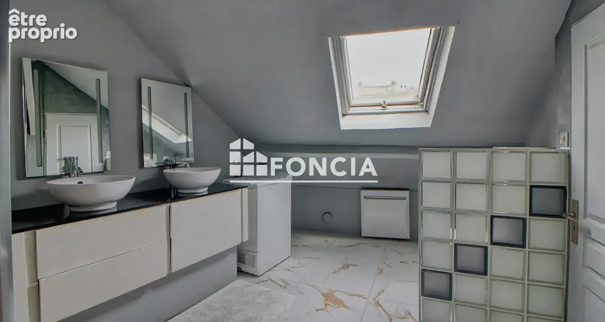 Coup de coeur foncia – grand t2 en duplex avec un charme fou + cave en sous-sol - photo 18
