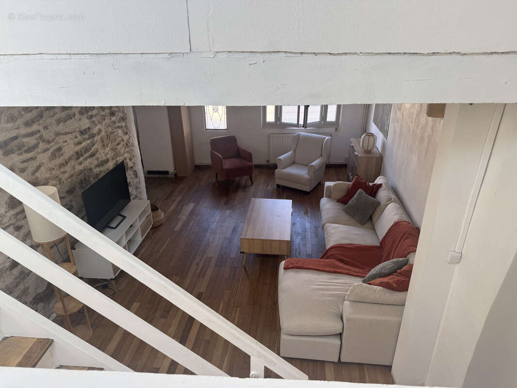 Maison à SAINT-ROMAIN-DE-JALIONAS