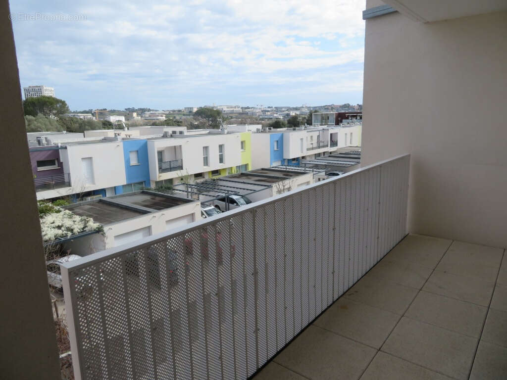 Appartement à JUVIGNAC