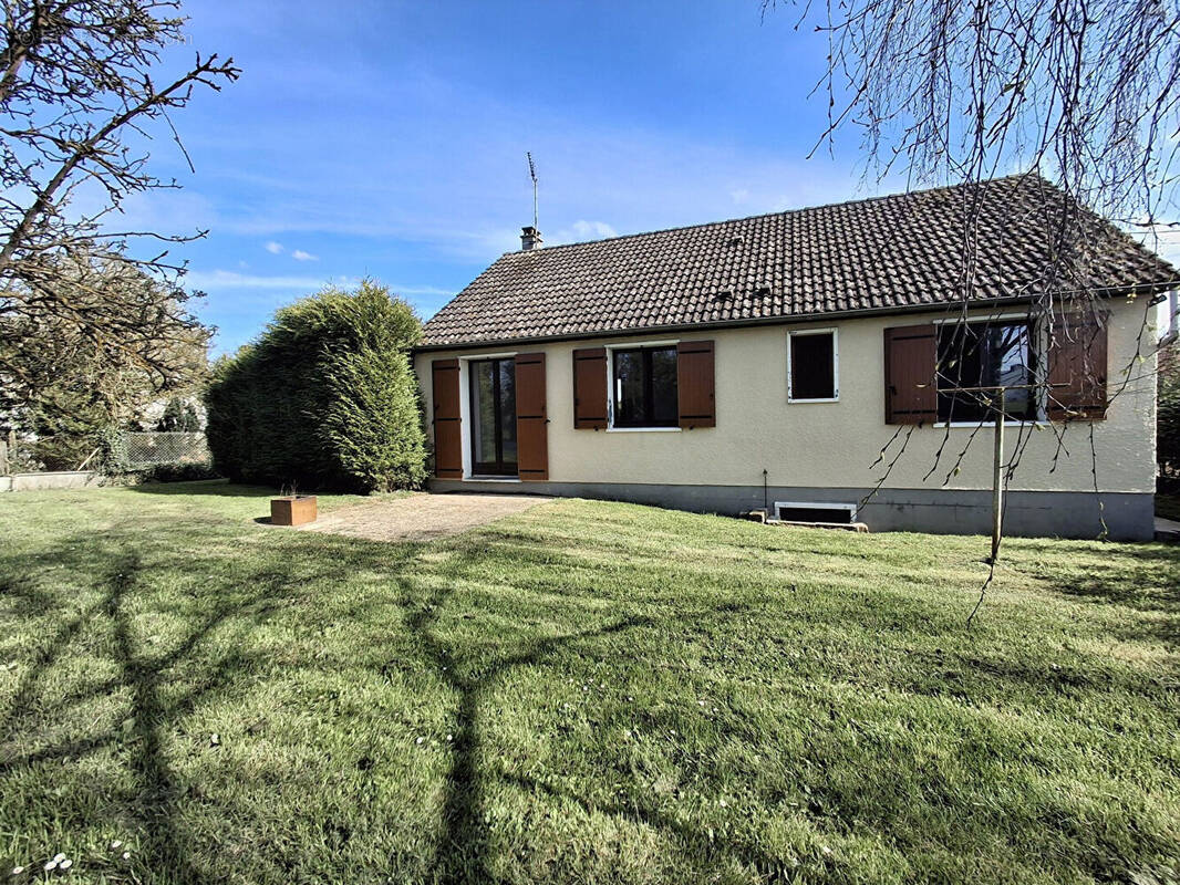Maison à LE GAULT-SAINT-DENIS