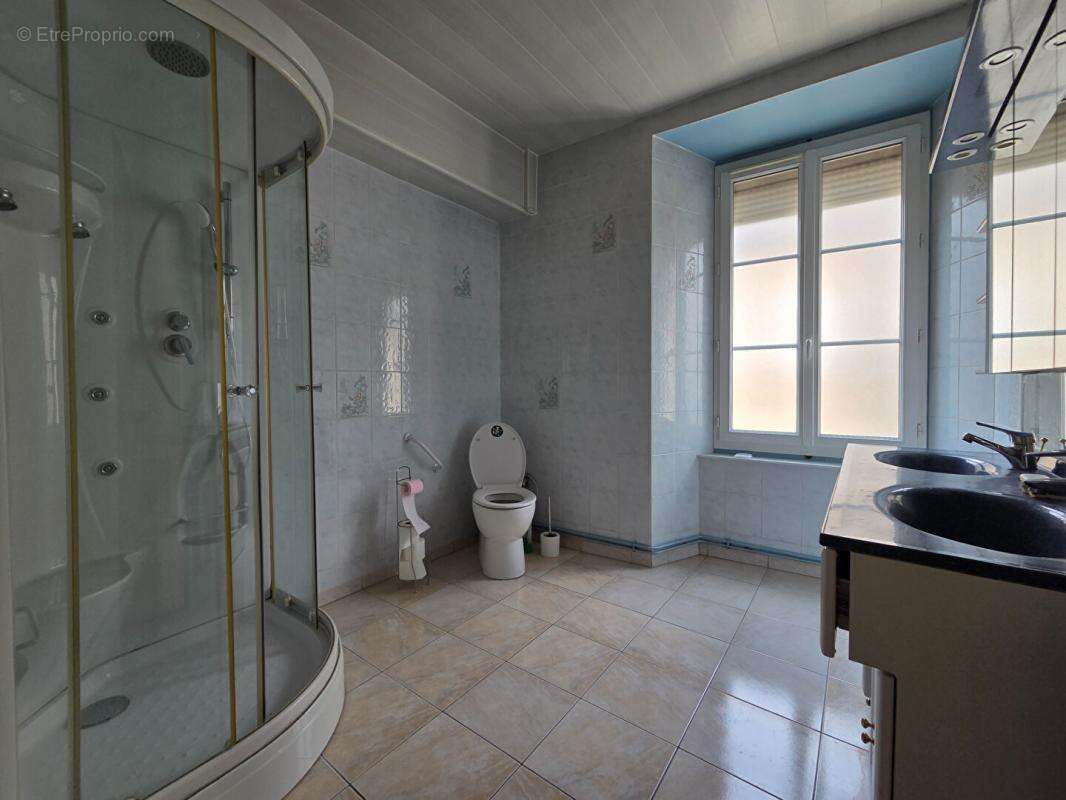 Maison 157 m² à Sainville  - photo 11