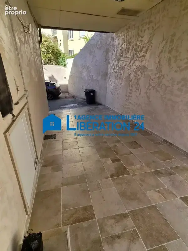 Immeuble de 3 logements avec cour - photo 3