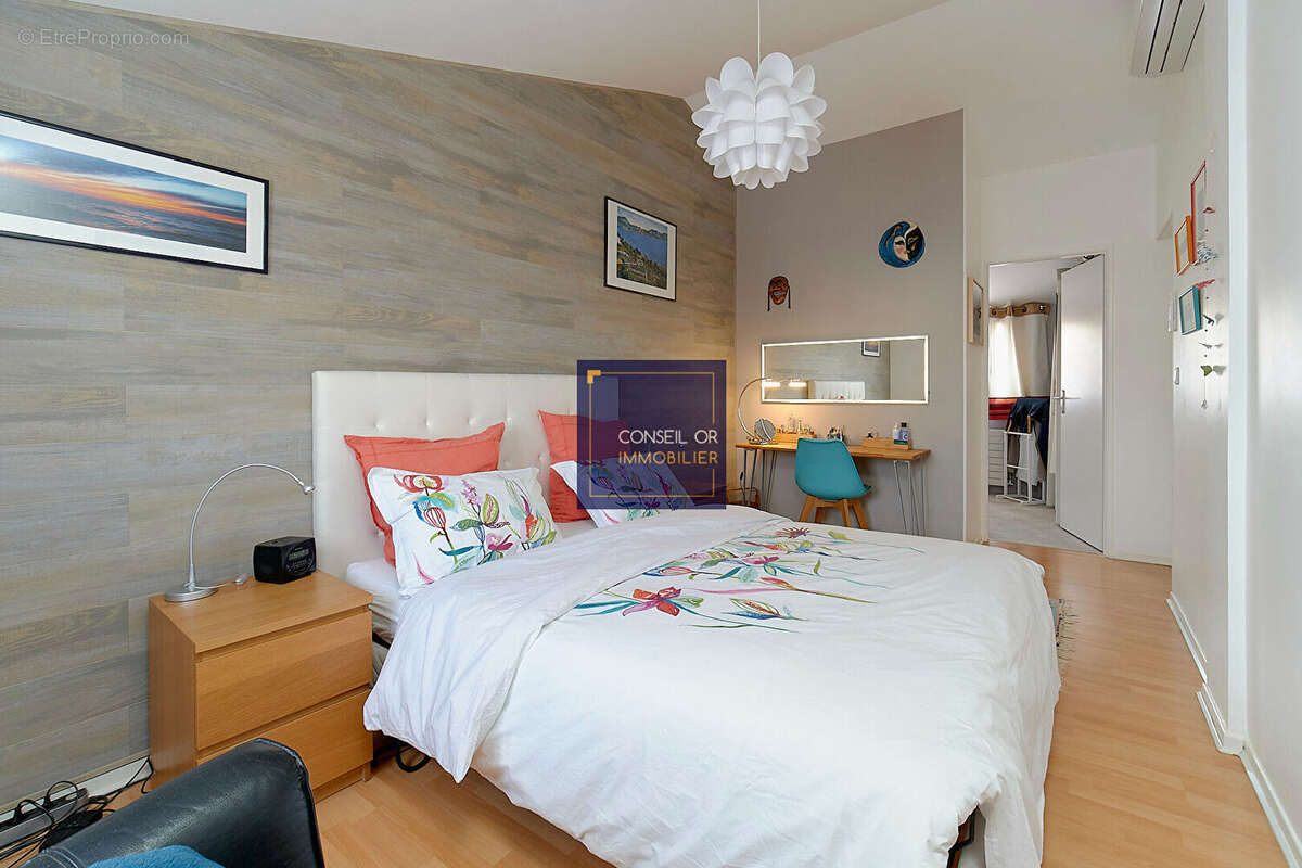 Maison à SAINT-GENIS-LAVAL