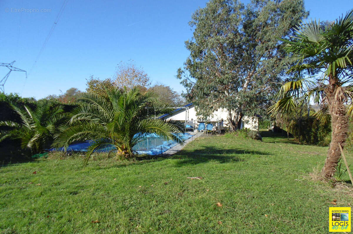 Maison à PORT-DE-LANNE