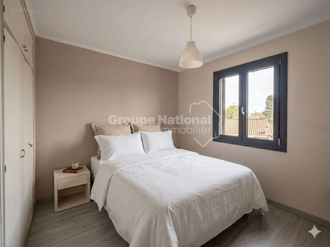 Maison à CHATEAUNEUF-LES-MARTIGUES