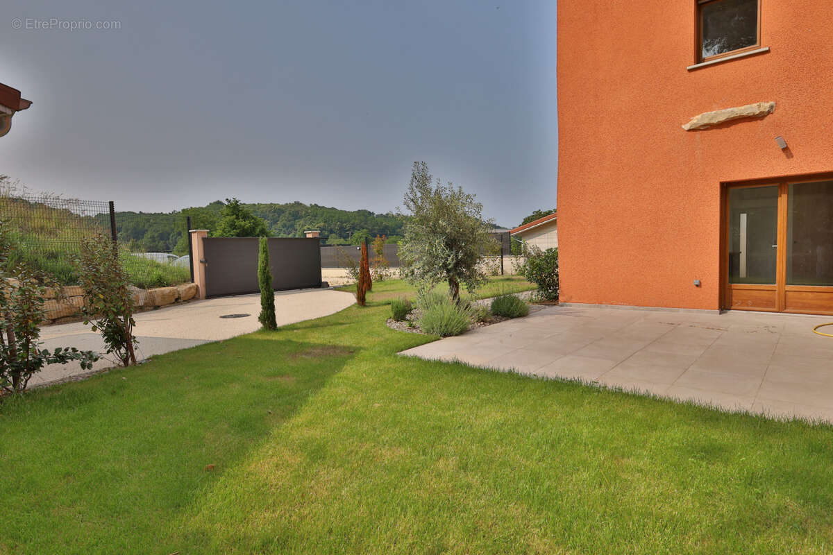 Appartement à OYTIER-SAINT-OBLAS