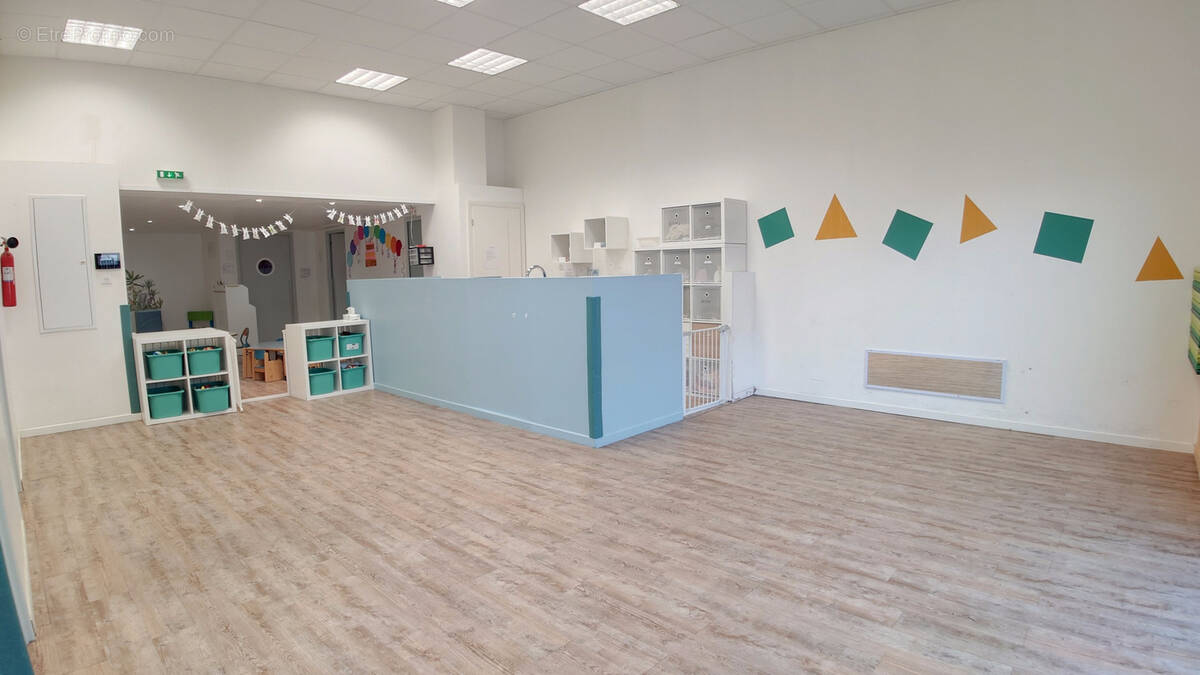 Commerce à VITROLLES