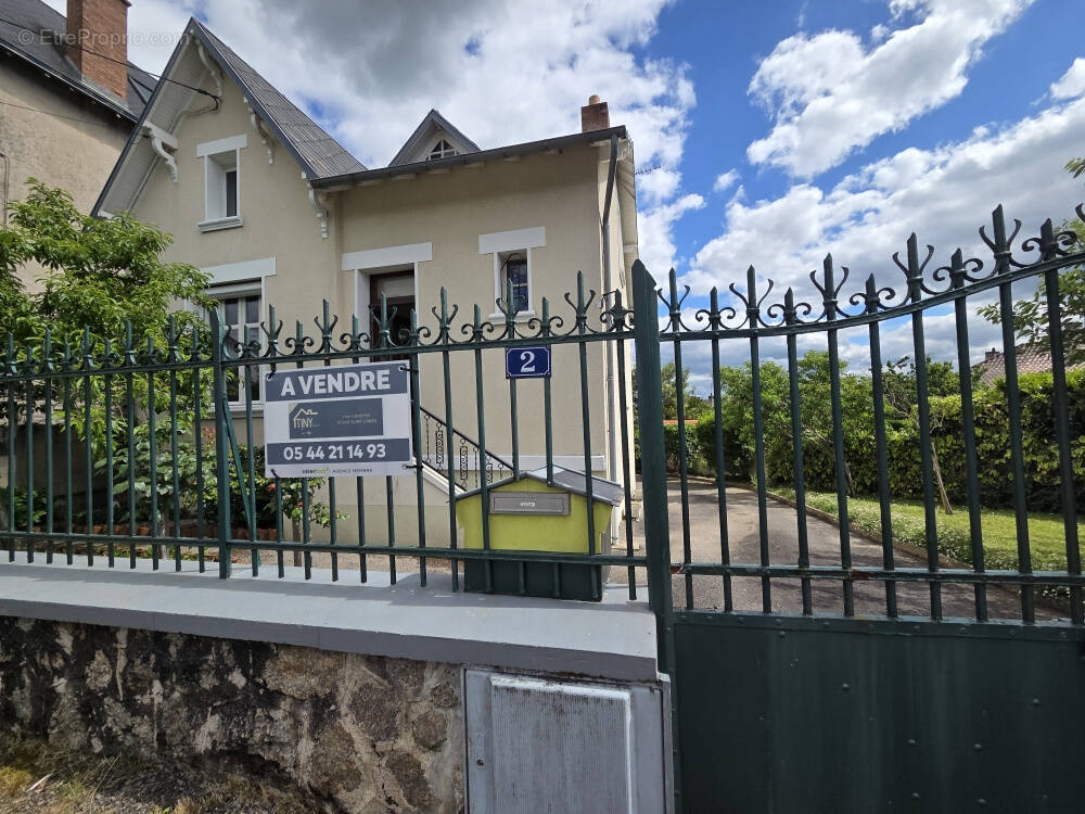 Maison à SAINT-JUNIEN