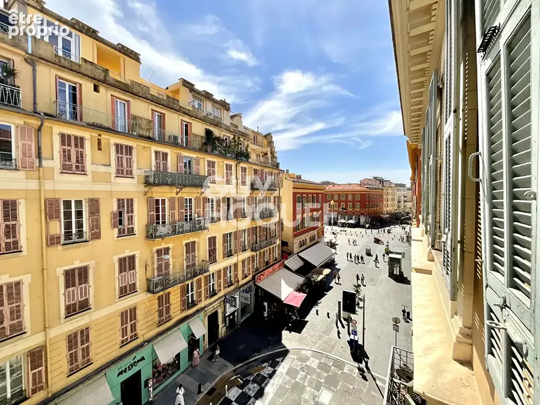 Nice - carré d'or - élégant studio de 27 m² en étage élevé avec ascenseur - photo 2