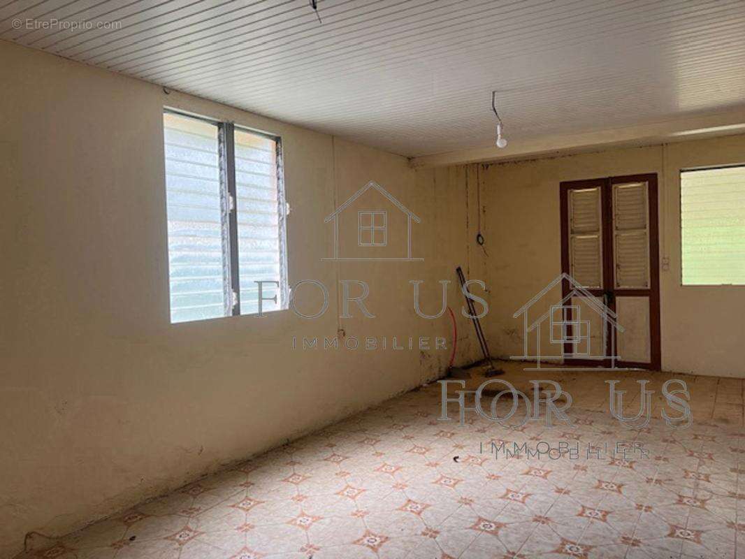 A VENDRE - Maison T6 -GROS MORNE (97213), Martinique - photo 13