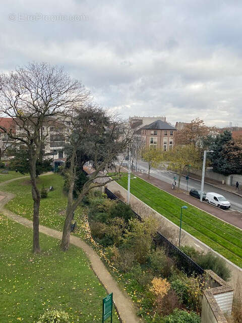 Appartement à GENNEVILLIERS