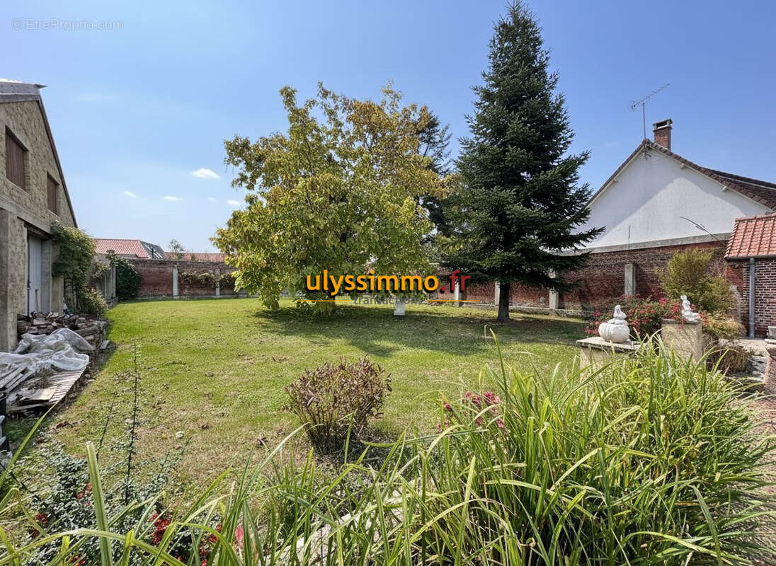 Maison à HARBONNIERES