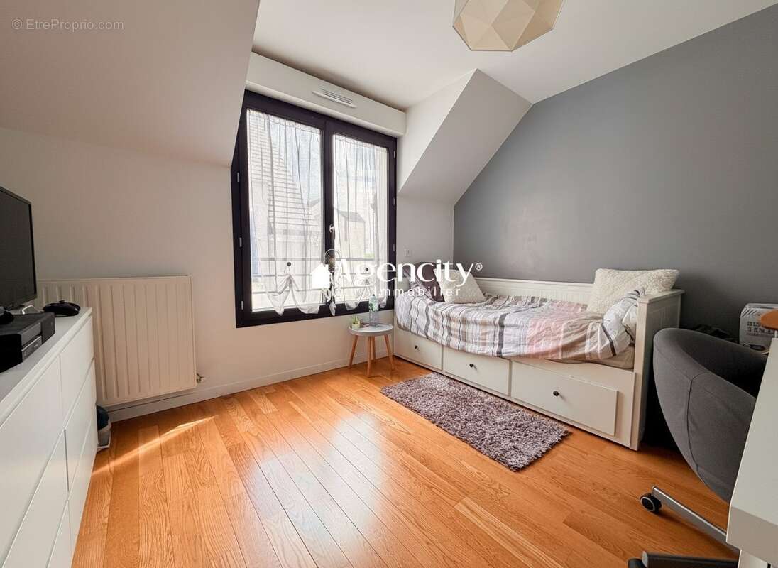 Appartement 63 m² à Torcy  - photo 7